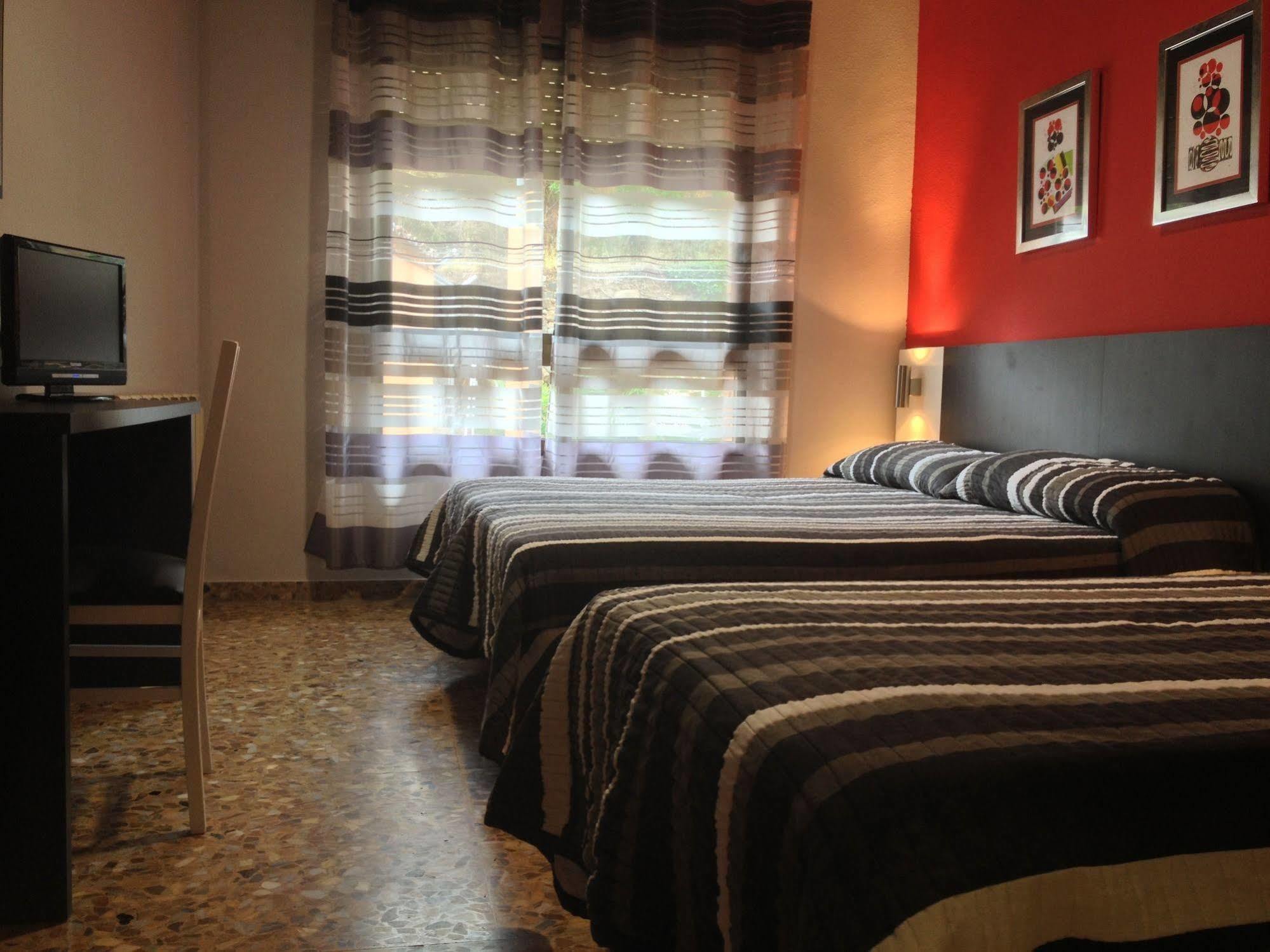Hotel Marrodan Arnedillo Bagian luar foto